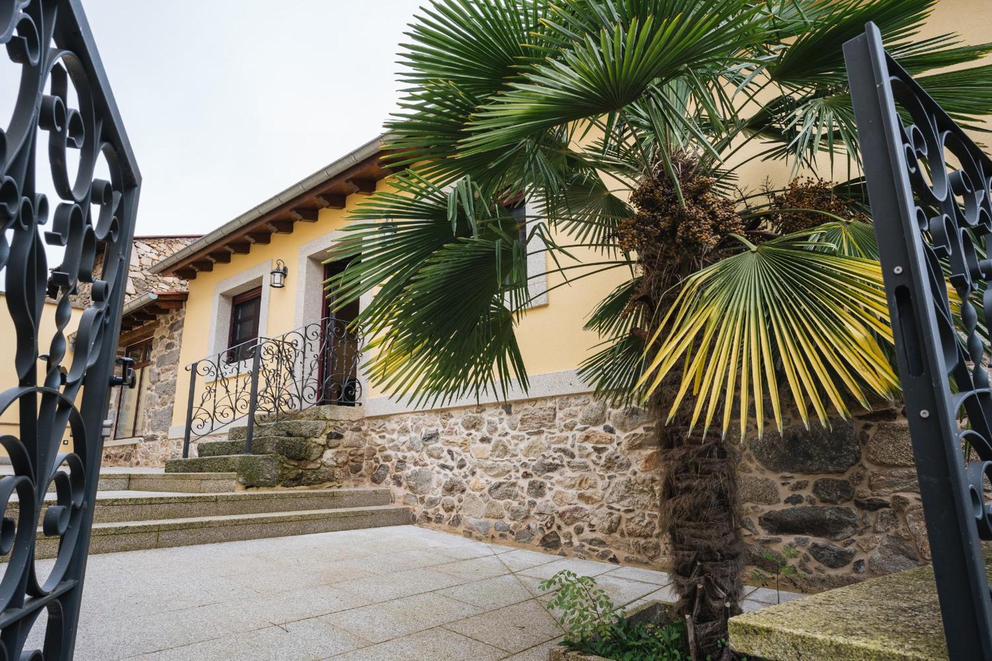 Casa Sancristan. Villa Sober Exterior photo
